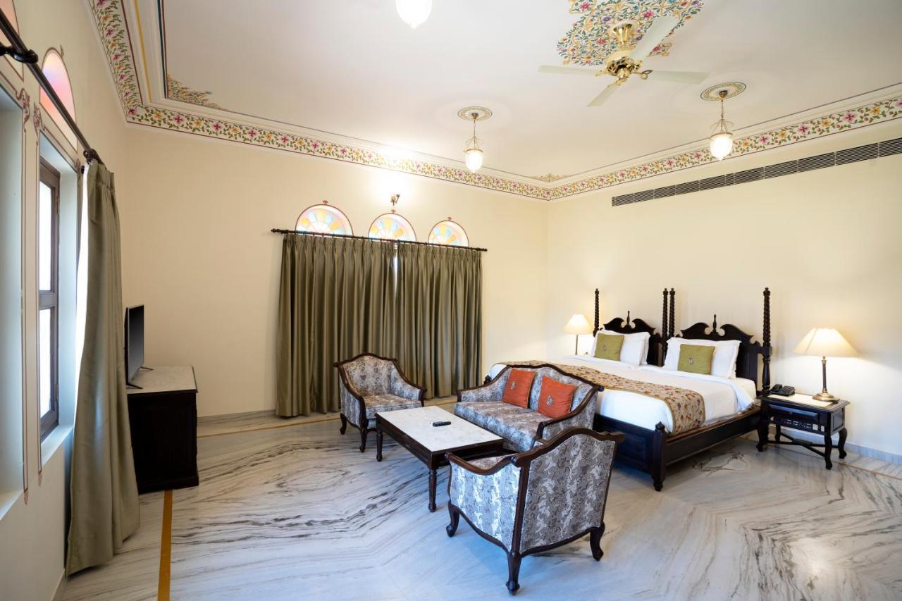The Jai Bagh Palace Jaipur Exterior photo